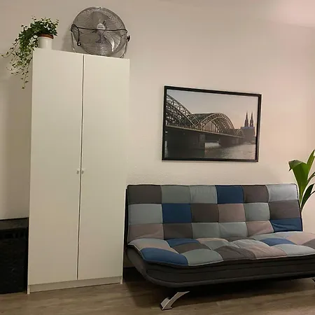 Shared Apartment In Former Hotel, Near Train Station, Fully Equipped Kitchen With Washer-Dryer Hürth Exterior foto