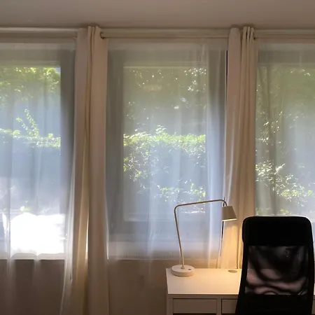 Shared Apartment In Former Hotel, Near Train Station, Fully Equipped Kitchen With Washer-Dryer Hürth Zimmer foto